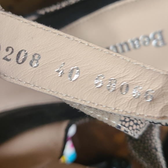 BEAUTIFEEL SUEDE WEDGE TWO-TONED OPEN-TOE SANDALS - Picture 7 of 7